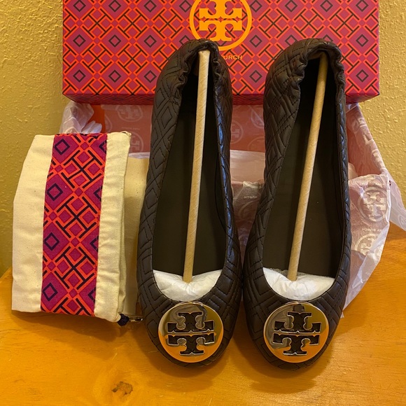NIB Tory Burch Quilted Minnie Ballet Travel Flats - Picture 4 of 16